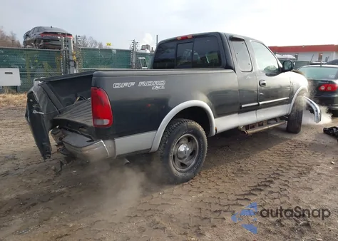 2001 Ford F-150 Lariat/Xl/Xlt z USA, uszkodzony, nr VIN 1FTRX18L11NB01348